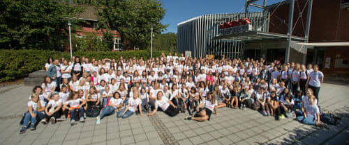 Group photo of all the TENK Tech Camp attendees, mentors and organizers outside Teknisk Museum.